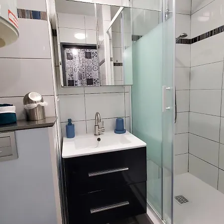 Climatise Proche De La De Sainte Asile Appartement Saint-Mandrier-sur-Mer